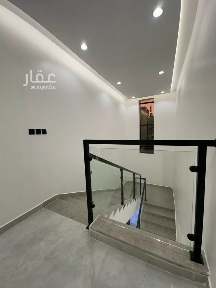 فيلا للبيع في شارع حمران ابن جابر اليمامي, حي الشفاء, مدينة خميس مشيط, منطقة عسير صورة 2