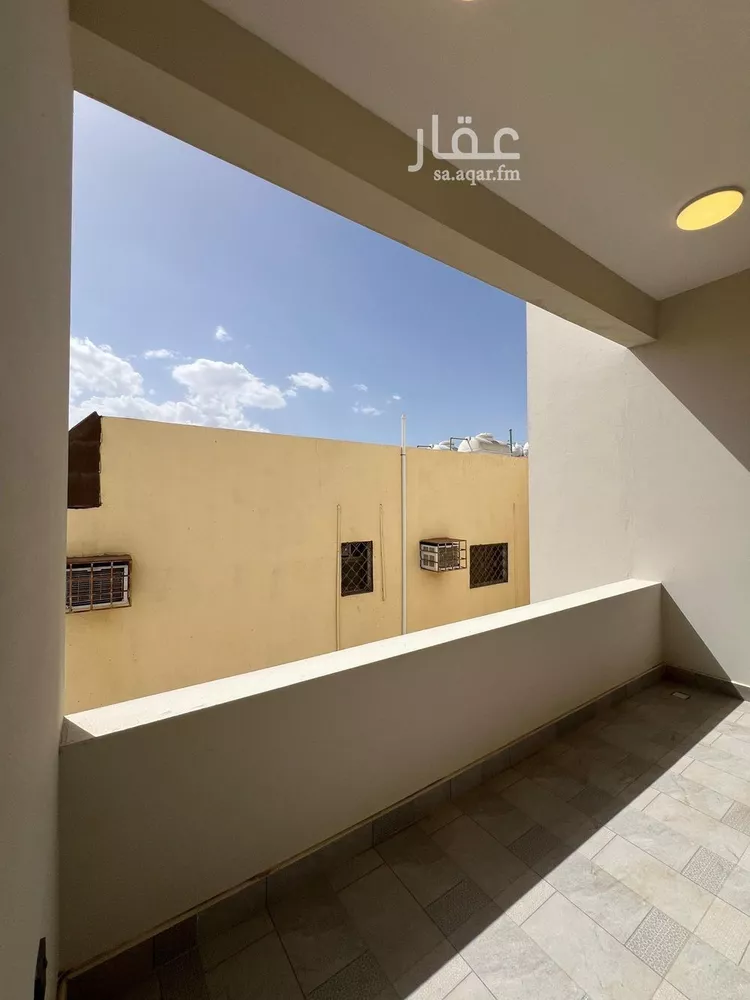 شقة للبيع في شارع عبدالله ابن غنام, حي الظرفة, مدينة خميس مشيط, منطقة عسير صورة 3