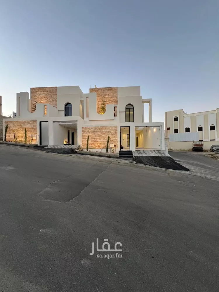 فيلا للبيع في شارع غانم المخزومي, حي عتود الشمالي, مدينة خميس مشيط, منطقة عسير