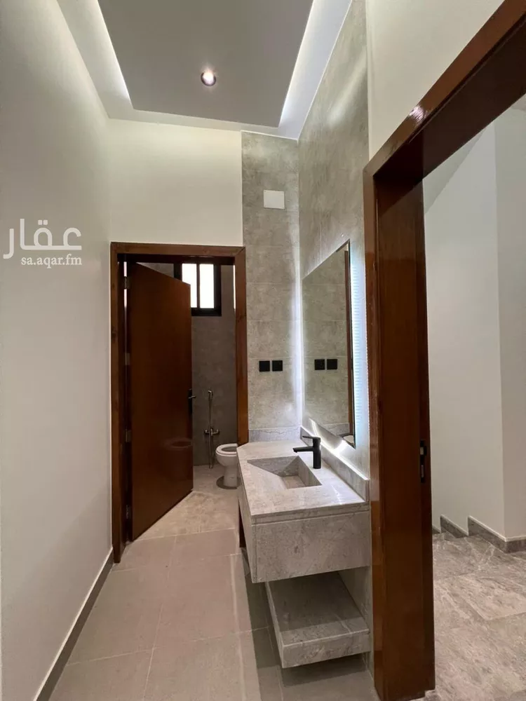 فيلا للبيع في شارع سهل التميمي, حي الجامعيين, مدينة خميس مشيط, منطقة عسير صورة 4