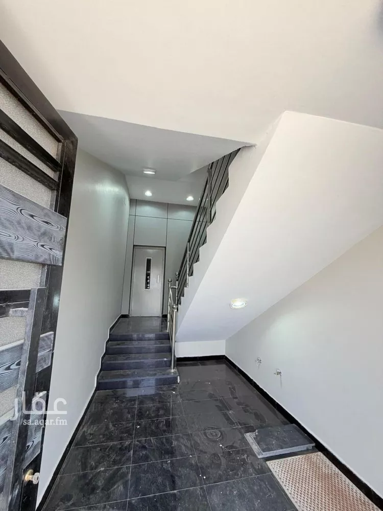 شقة للبيع في شارع الملك فهد, حي الشرقية, مدينة أبها, منطقة عسير صورة 4