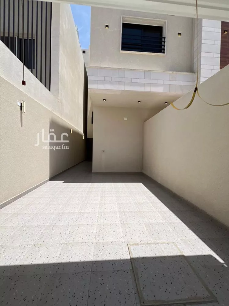 فيلا للبيع في شارع سهل التميمي, حي الجامعيين, مدينة خميس مشيط, منطقة عسير صورة 2