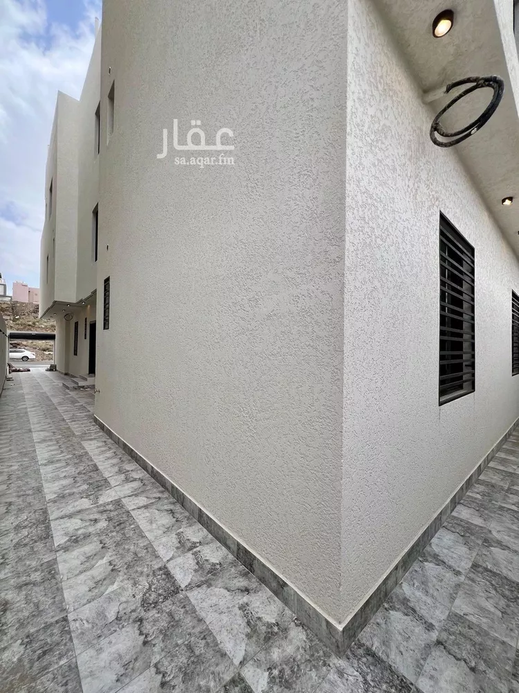 شقة للبيع في شارع حمزة الجعلي, حي الزهور, مدينة ابها, منطقة عسير صورة 2
