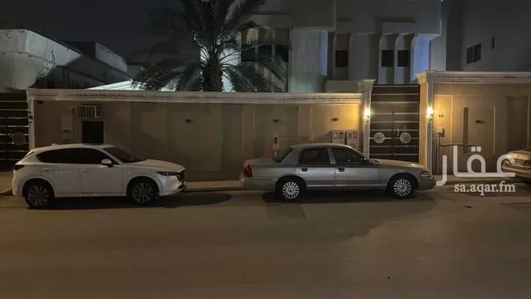 فيلا للبيع في شارع رافد بن سنان, حي ظهرة البديعة, مدينة الرياض, منطقة الرياض 1 صورة