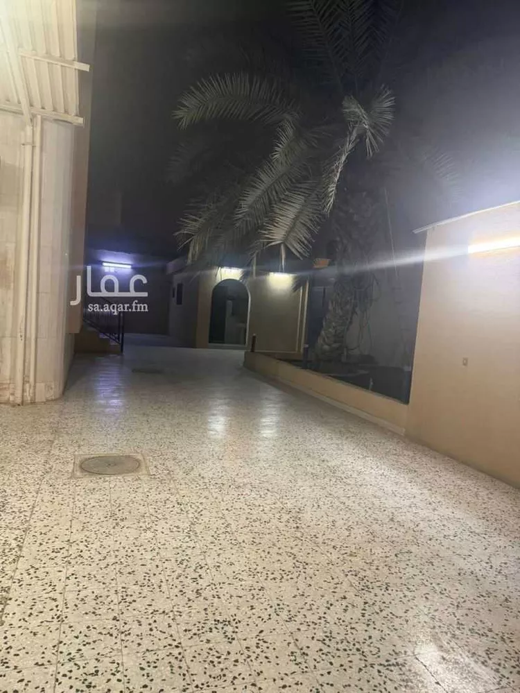 فيلا للبيع في شارع رافد بن سنان, حي ظهرة البديعة, مدينة الرياض, منطقة الرياض صورة 4