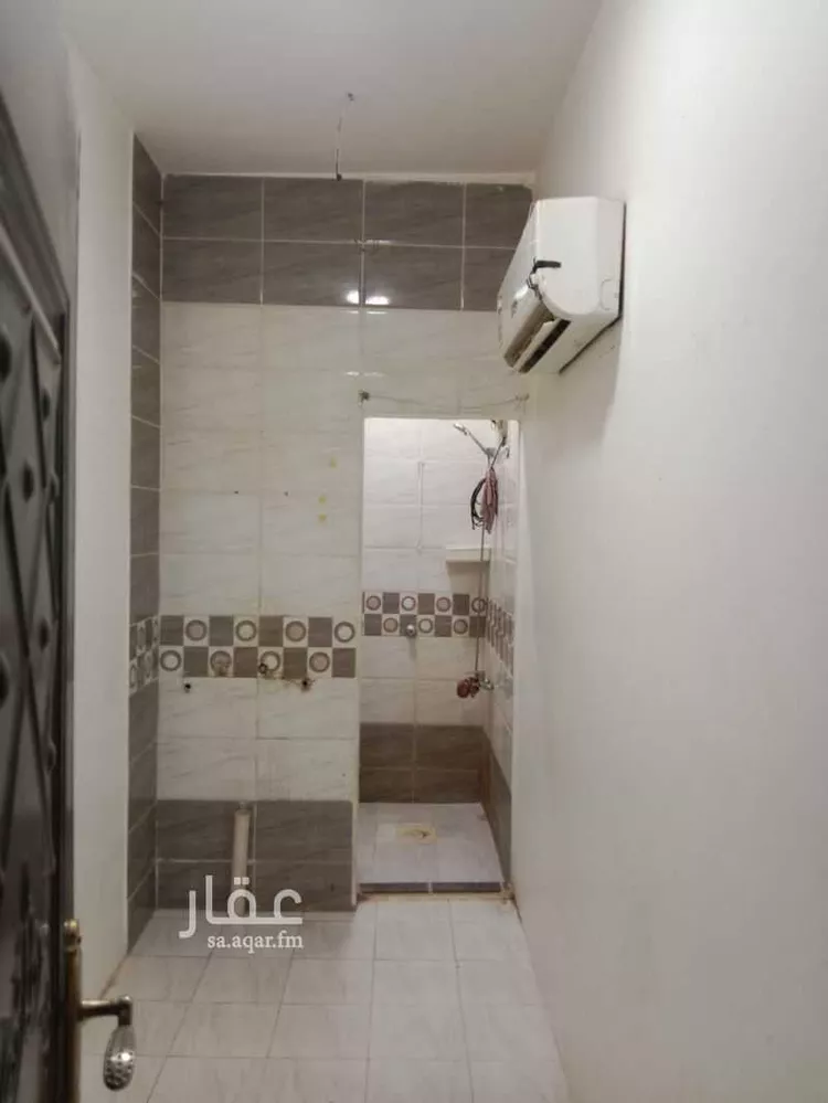 غرفة للإيجار في شارع عثمان بن سليمان, حي المهدية, مدينة الرياض, منطقة الرياض