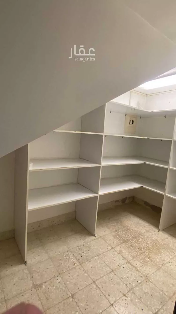 فيلا للبيع في شارع ناصر الدين البيضاوي ، حي الربوة ، الرياض ، منطقة الرياض صورة 3