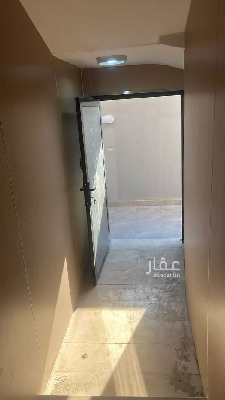 عمارة للإيجار في شارع المدينة المنورة الفرعي, حي صناعية العريفي - الجبيل, مدينة الجبيل, المنطقة الشرقية 7
