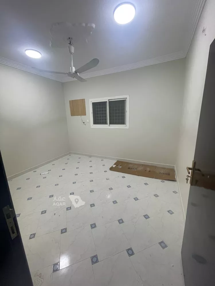 Floor for Rent in Riyadh Shubra 7