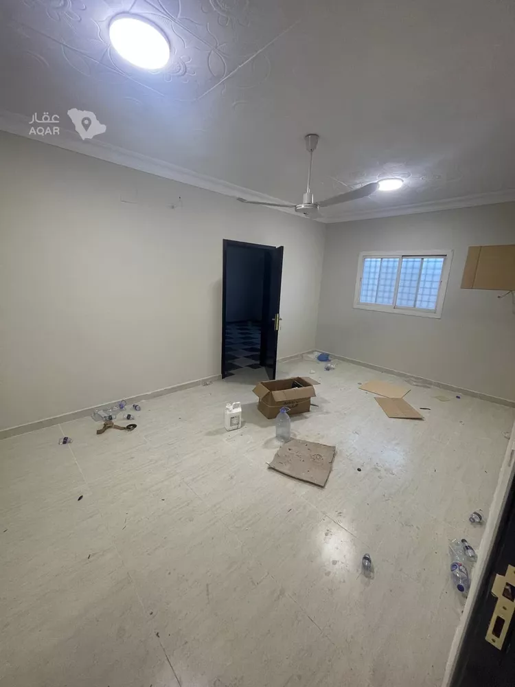 Floor for Rent in Riyadh Shubra 2