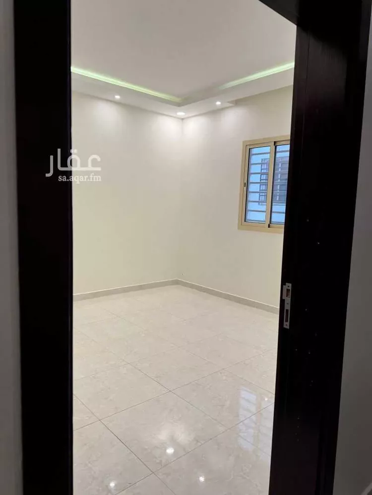 شقة للإيجار في شارع معدان بن ربيعة, حي المحمدية 2, مدينة جازان, منطقة جازان صورة 4