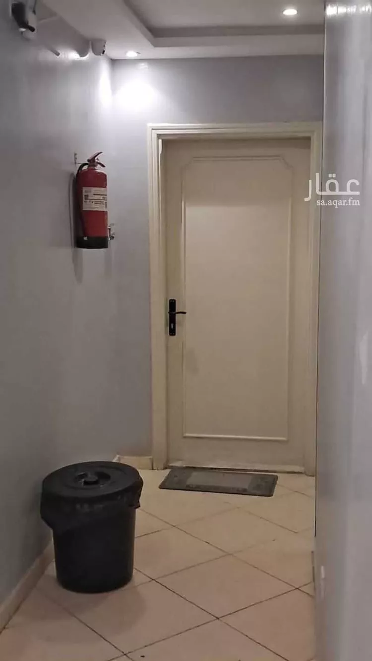 عمارة للبيع في شارع مصطفى جواد, حي الوزارات, مدينة الرياض, منطقة الرياض صورة 4