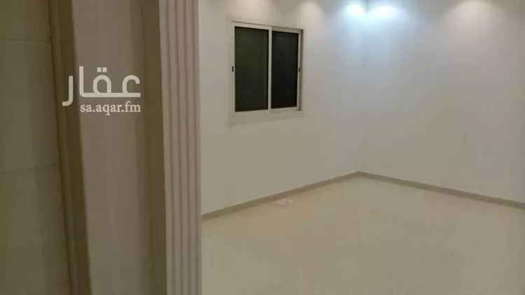 فيلا للبيع في شارع فؤاد الخطيب, حي عكاظ, مدينة الرياض, منطقة الرياض صورة 2