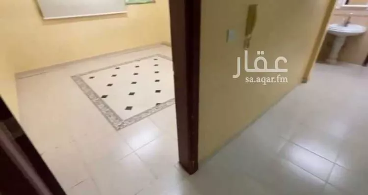 شقة للإيجار في شارع ابو بكر الصديق ، حي القادسية ، حوطة سدير ، المجمعة صورة 2