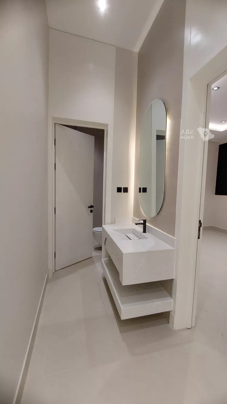 دور للبيع في شارع اسامة الحارثي, حي غرناطة, مدينة المزاحمية, منطقة الرياض 15