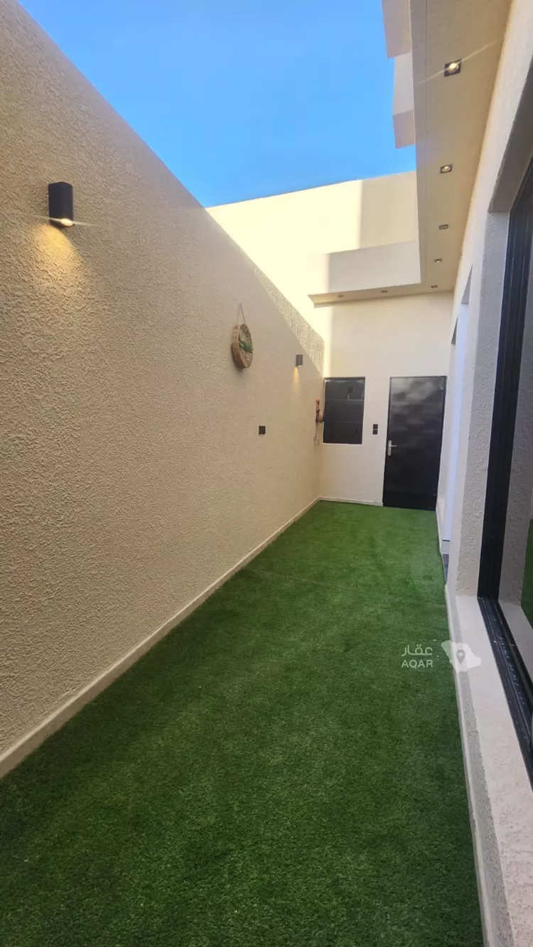 دور للبيع في شارع ابن قدامة, حي غرناطة, مدينة المزاحمية, منطقة الرياض 13
