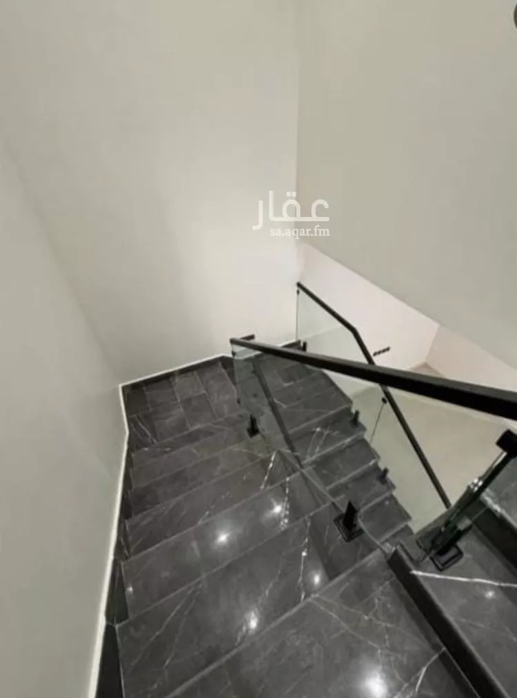 فيلا للبيع في شارع الناعمة, حي اليرموك, مدينة الرياض, منطقة الرياض صورة 5