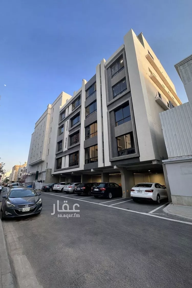 شقة للبيع في شارع الحكيم المغربي, حي الروضة, مدينة جدة, منطقة مكة المكرمة