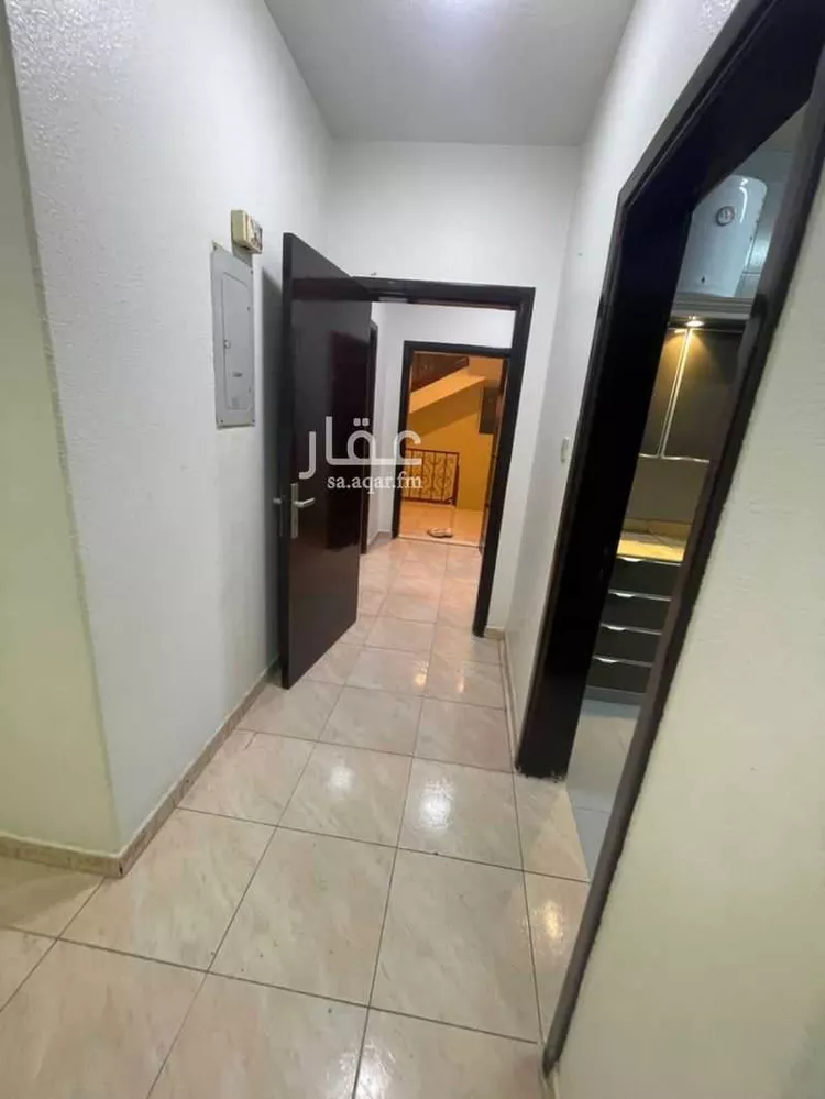 شقة للإيجار في شارع الفرزدق, حي الملز, مدينة الرياض, منطقة الرياض صورة 3