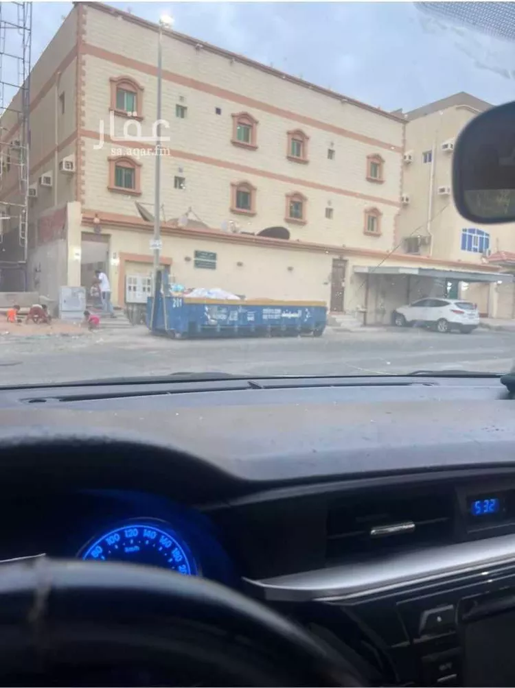 عمارة للبيع في شارع عبدالله بن سلمان ، حي الشروق ، جدة ، جدة