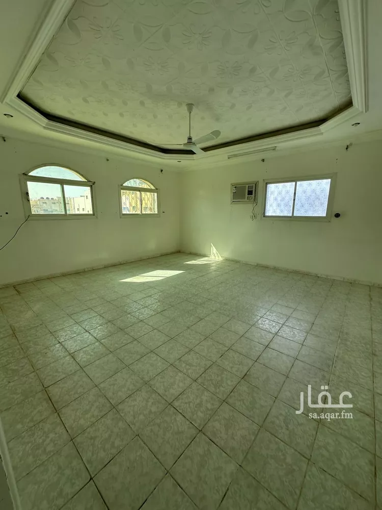 شقة للإيجار في شارع محمد الموصل, حي الورود, مدينة تبوك, منطقة تبوك