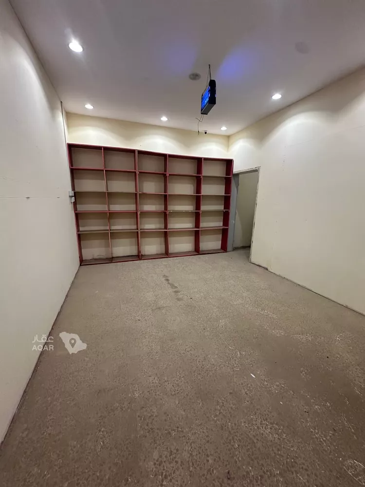 Shop for Rent in Tabuk Al Nahda 5