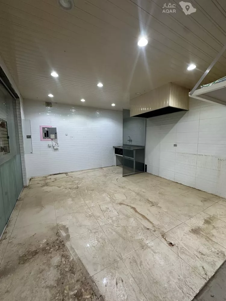 Shop for Rent in Tabuk Al Nahda 2