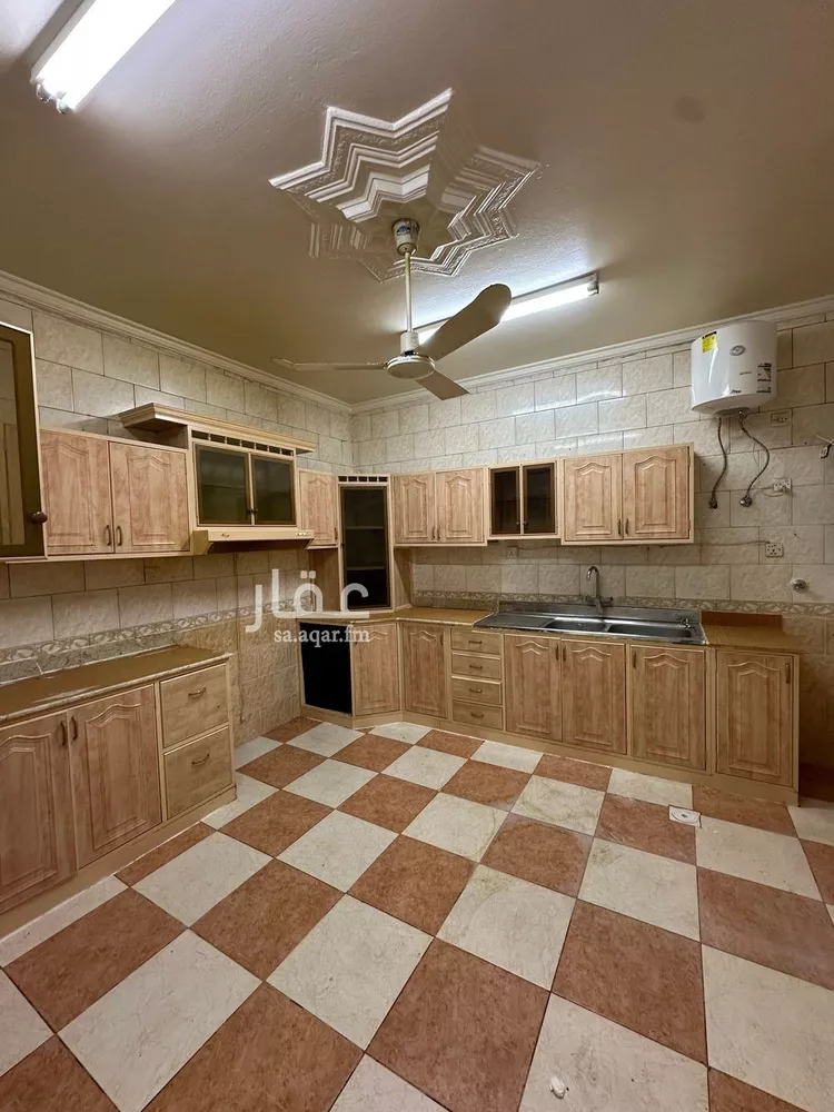 شقة للإيجار في شارع بلال بن رباح, حي البلدة القديمة, مدينة تبوك, منطقة تبوك صورة 5