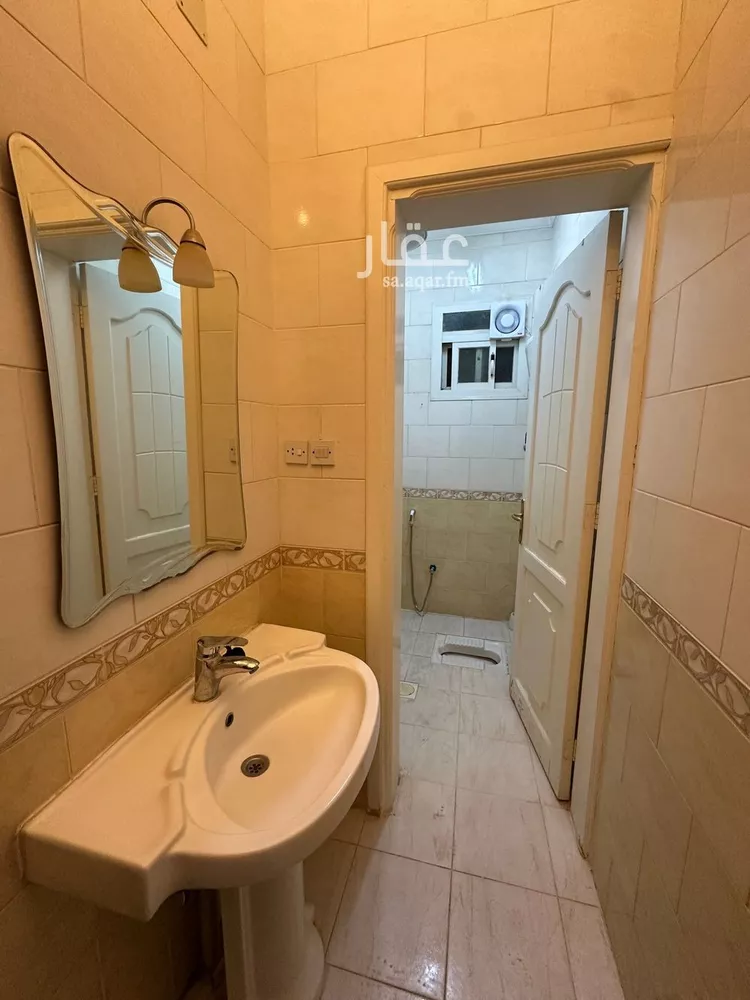 Apartment for Rent in Tabuk Al Manshiah Al Kadimah 11