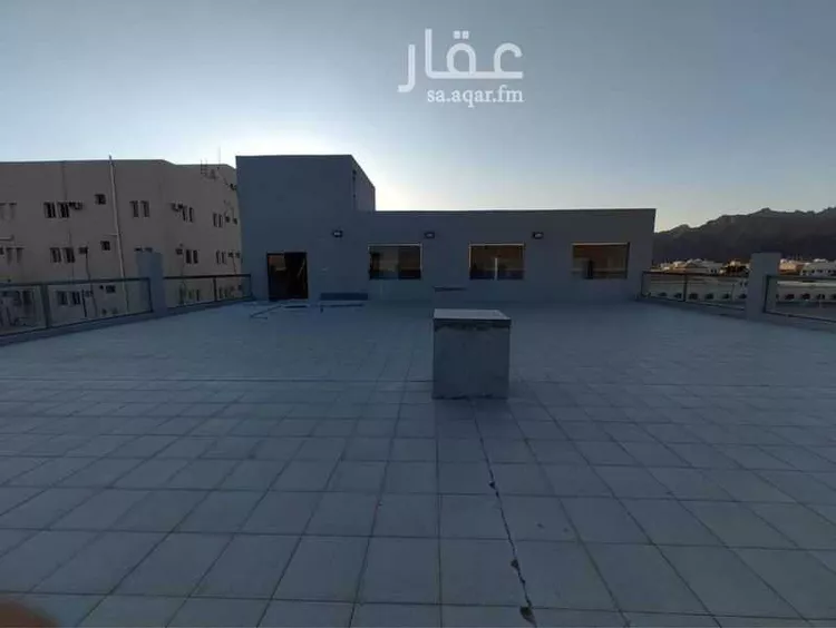 عمارة للبيع في شارع طريــق الملك فهــد بن عبد العزيــز, حي صبابة, مدينة حائل, منطقة حائل صورة 3