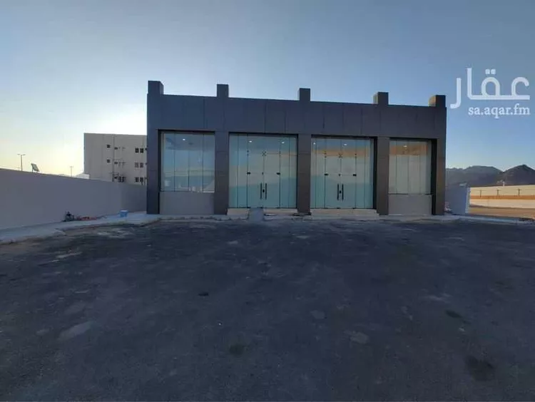 عمارة للبيع في شارع طريــق الملك فهــد بن عبد العزيــز, حي صبابة, مدينة حائل, منطقة حائل صورة 2