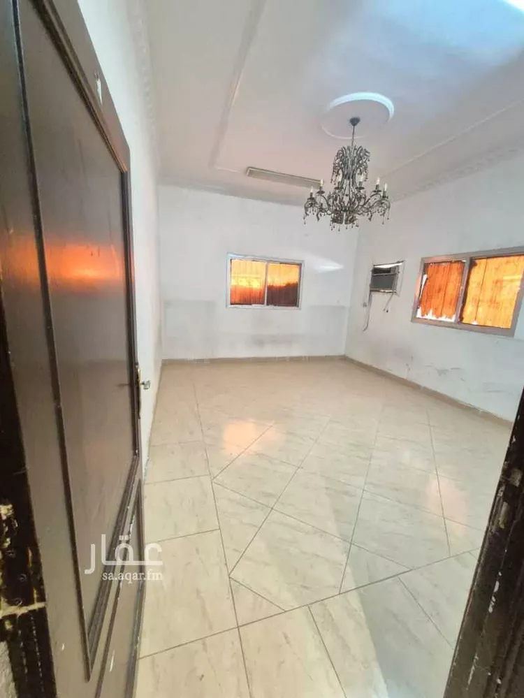 فيلا للبيع في شارع عياض اليحصبي, حي السويدي, مدينة الرياض, منطقة الرياض صورة 4