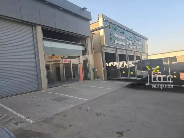 مكتب تجاري للإيجار في شارع وادي الريحان, حي القادسية, مدينة الرياض, منطقة الرياض صورة 4
