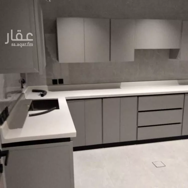 شقة للإيجار في شارع 10 B, حي الحمراء, مدينة الخبر, المنطقة الشرقية