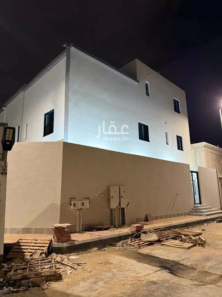 دور للبيع في شارع الشهيله, حي الصواري, مدينة الخبر, المنطقة الشرقية