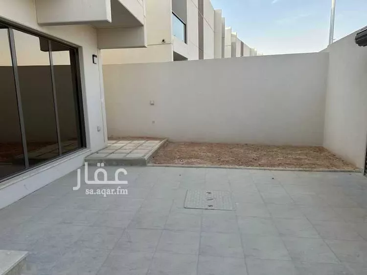 فيلا للإيجار في شارع الامير فيصل بن بندر بن عبدالعزيز الفرعي ، حي مطار الملك خالد الدولي ، الرياض ، منطقة الرياض صورة 3