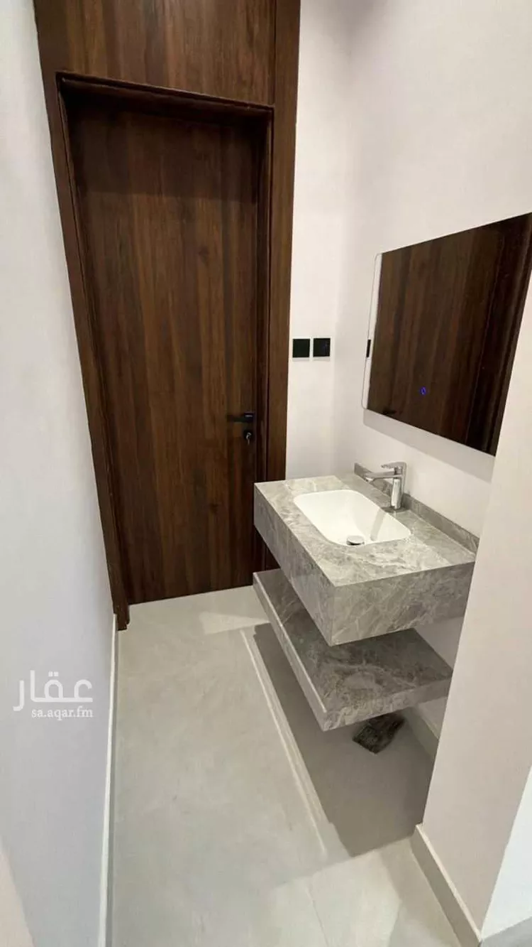 Floor for Sale in Riyadh As Safaa 7