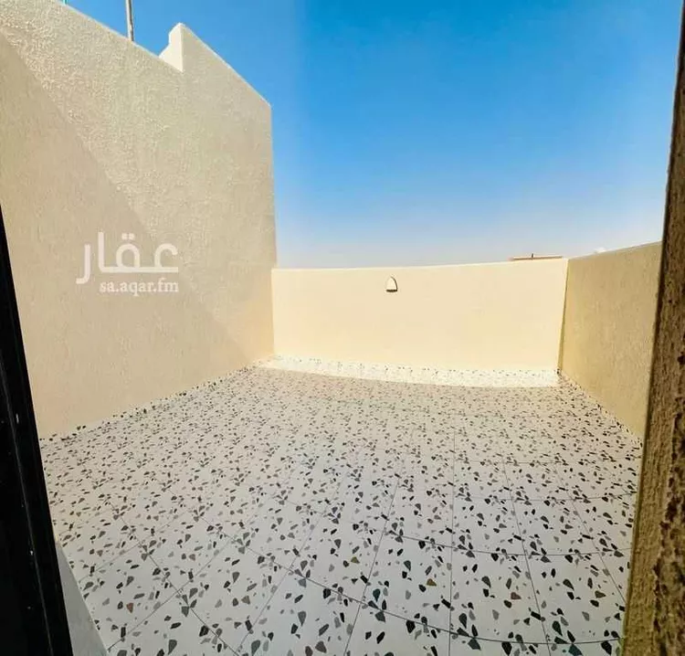 Floor for Sale in Riyadh Badr 17