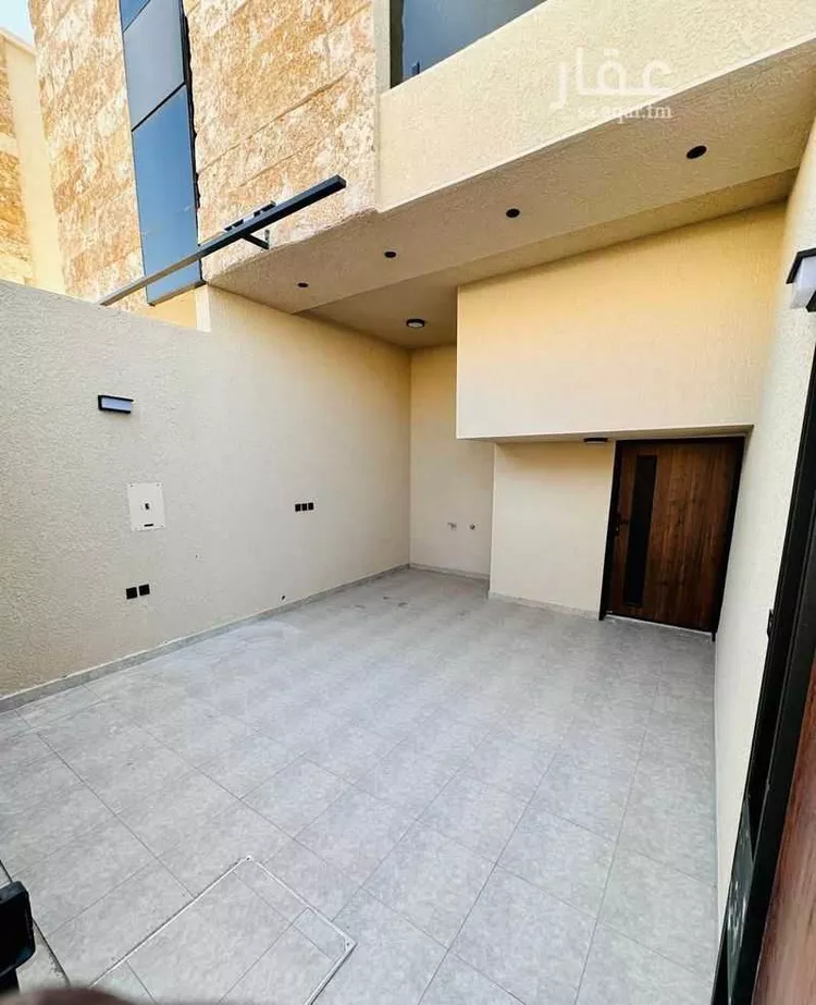 دور للبيع في شارع الرسالة, حي بدر, مدينة الرياض, منطقة الرياض صورة 4
