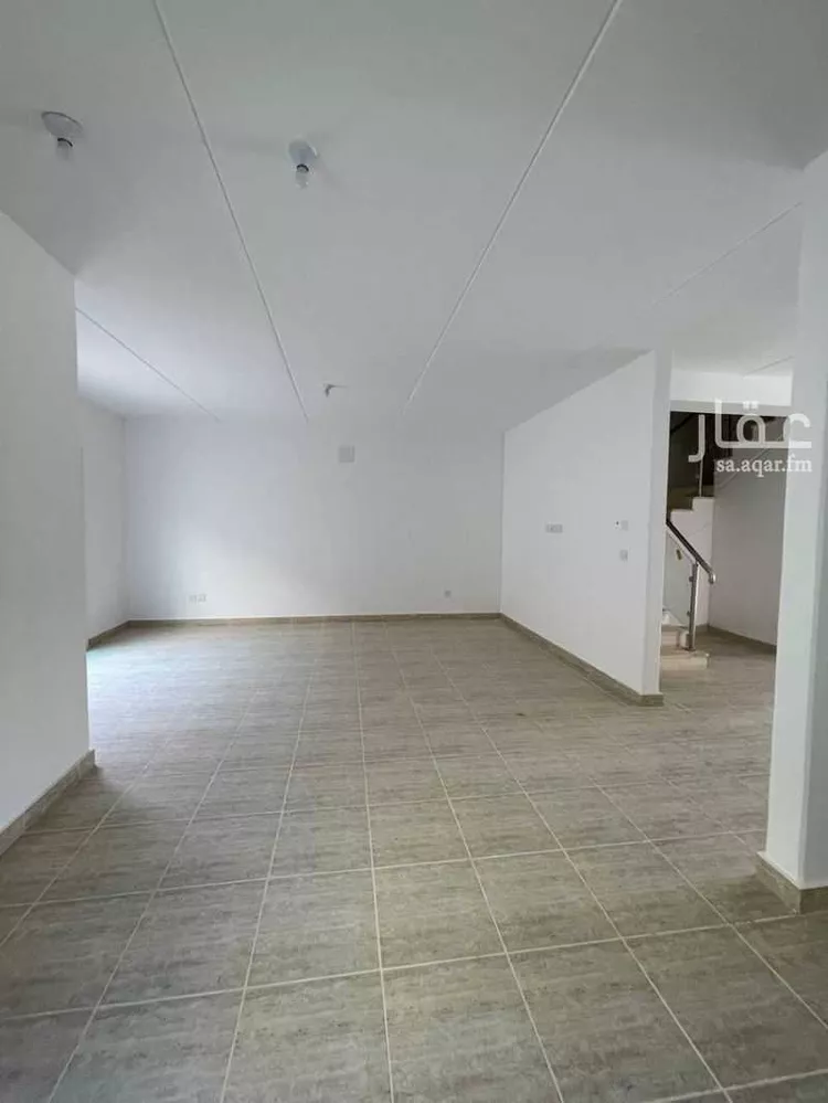 فيلا للبيع في شارع إبراهيم الموسكي, حي مطار الملك خالد الدولي, مدينة الرياض, منطقة الرياض صورة 5