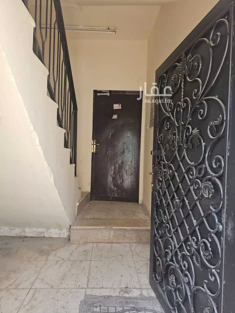 عمارة للبيع في شارع احمد التونسي, حي العود, مدينة الرياض, منطقة الرياض صورة 5