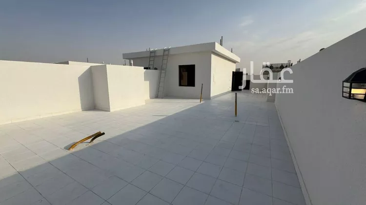 دور للبيع في شارع ابن الطراح, حي بدر, مدينة الرياض, منطقة الرياض صورة 4