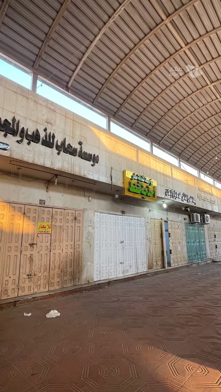 محل للبيع في شارع البريد, حي السعادة, مدينة الرياض, منطقة الرياض صورة 3