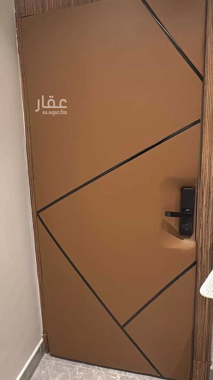 فيلا للبيع في شارع قطب الدين الشافعي ، حي القرية الثانية ، الدمام ، الدمام صورة 2
