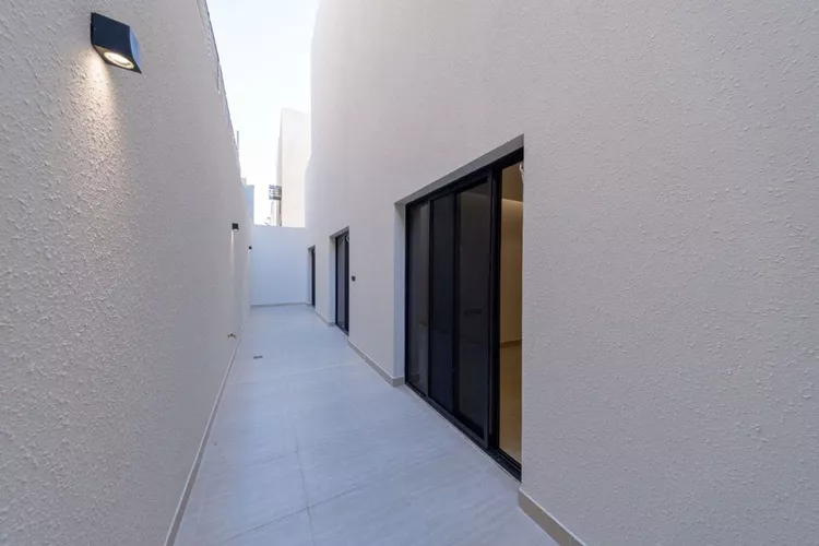 Floor for Sale in Riyadh Al Aqiq صورة 4