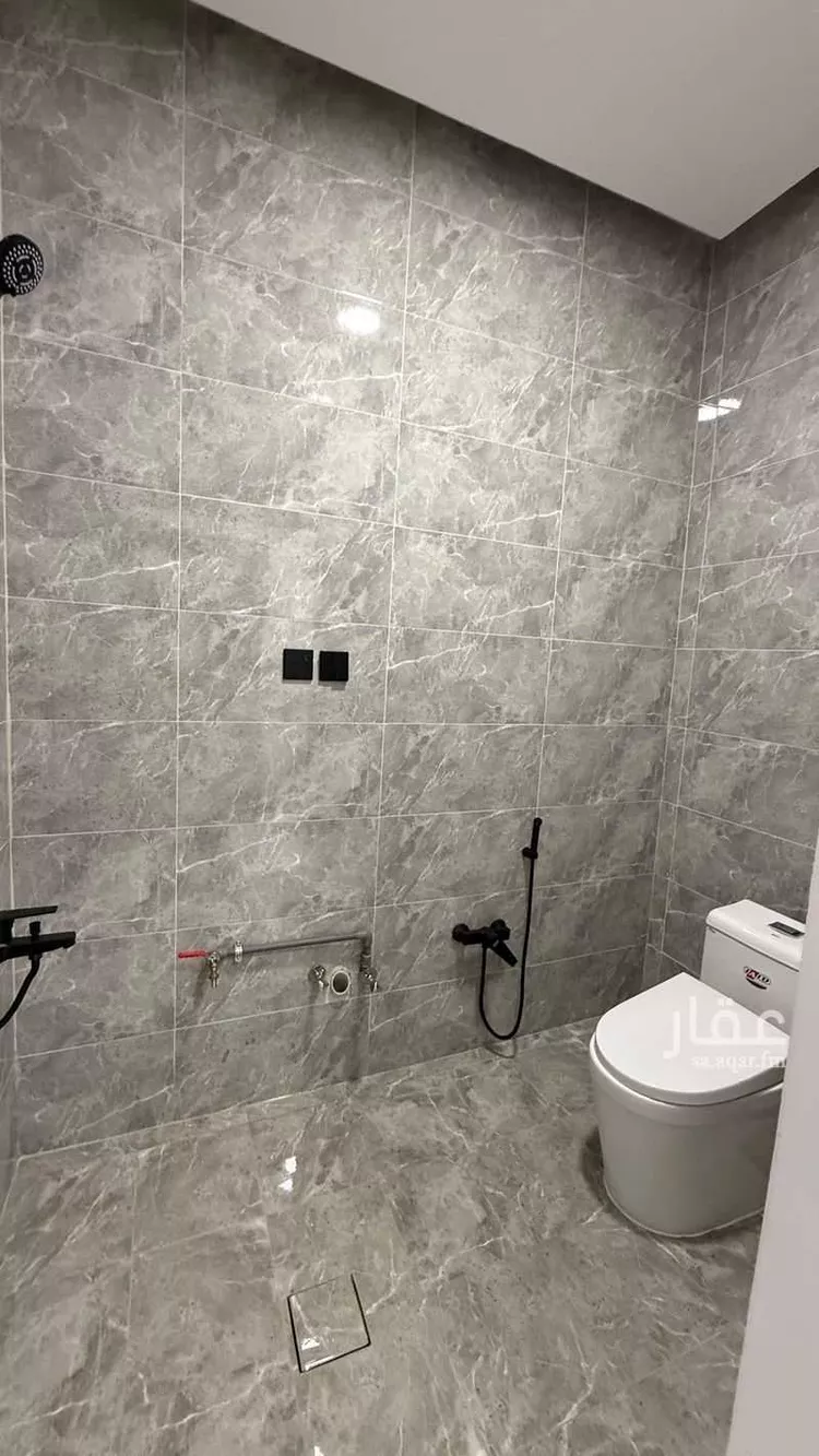 شقة للإيجار في شارع عبد الرحمن بن عبد القاري, حي المهندسين, مدينة الاحساء, المنطقة الشرقية صورة 5