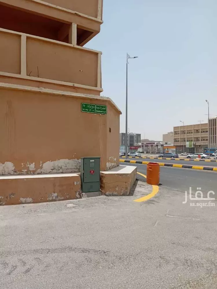 فيلا للبيع في شارع صالح بن عباس, حي المعلمين, مدينة الاحساء, المنطقة الشرقية صورة 3