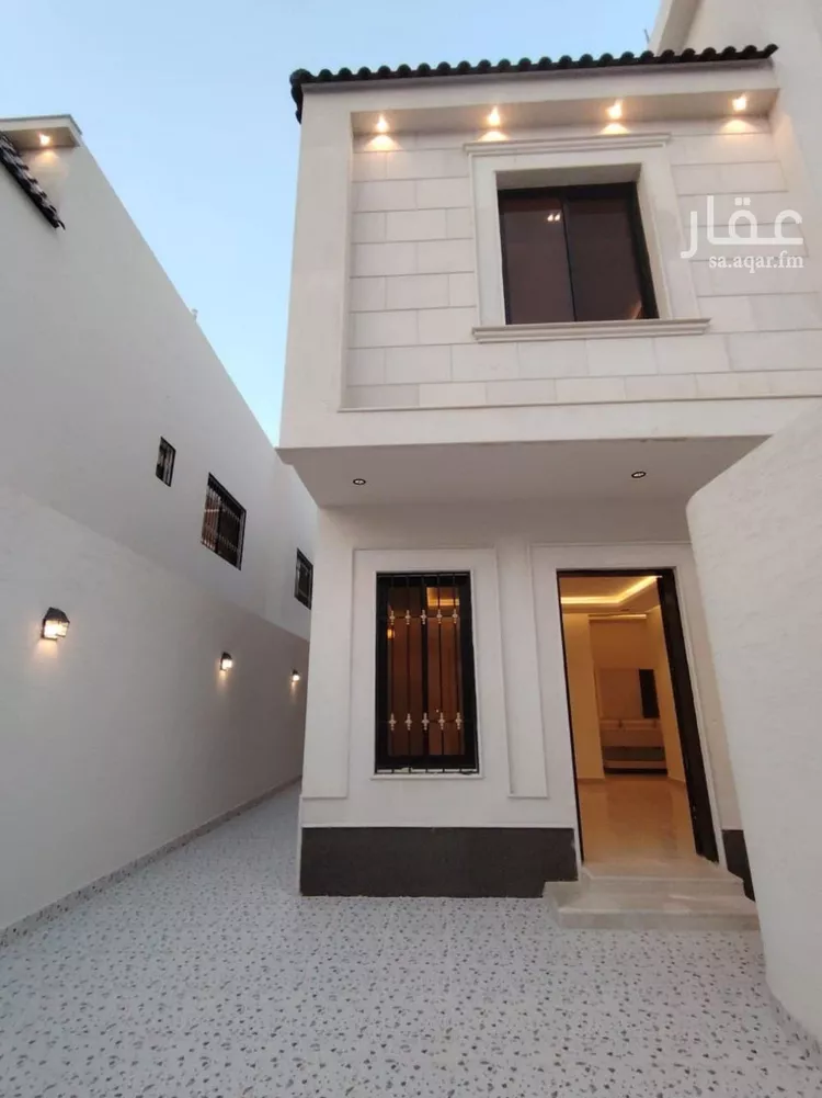 دور للبيع في شارع السخاء, حي بدر, مدينة الرياض, منطقة الرياض صورة 5