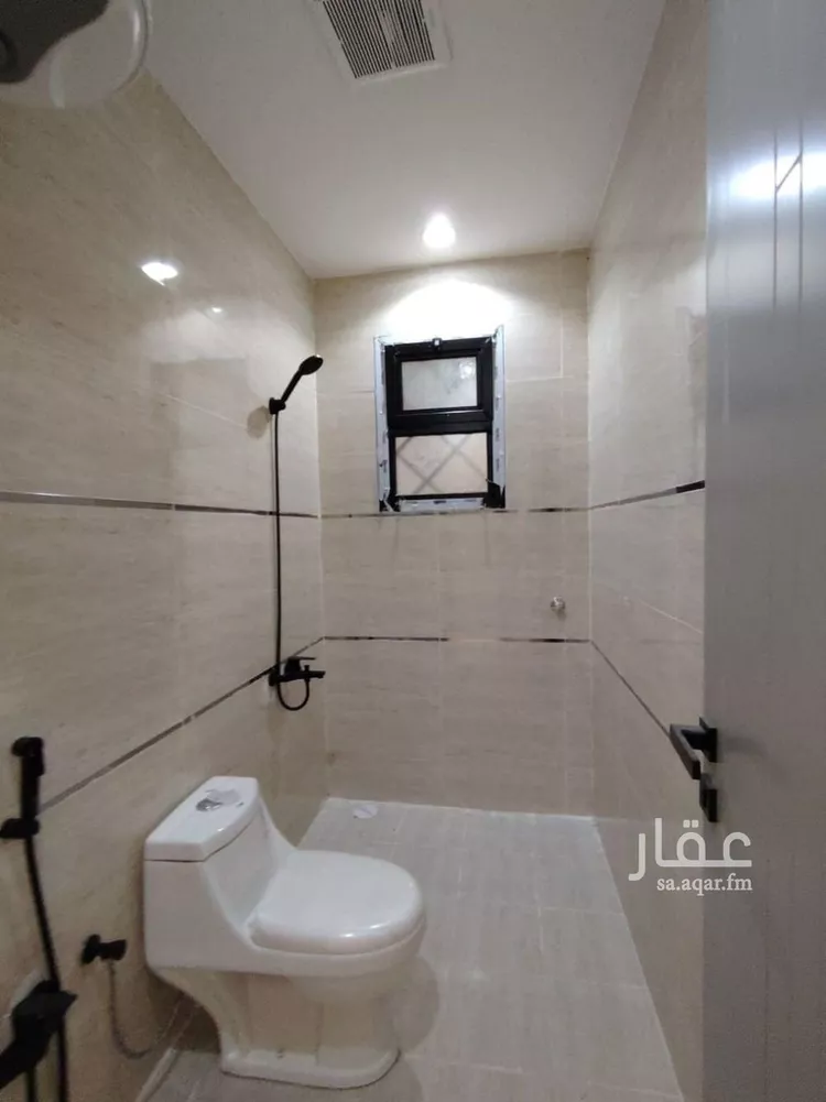 دور للبيع في شارع ريس, حي بدر, مدينة الرياض, منطقة الرياض صورة 5