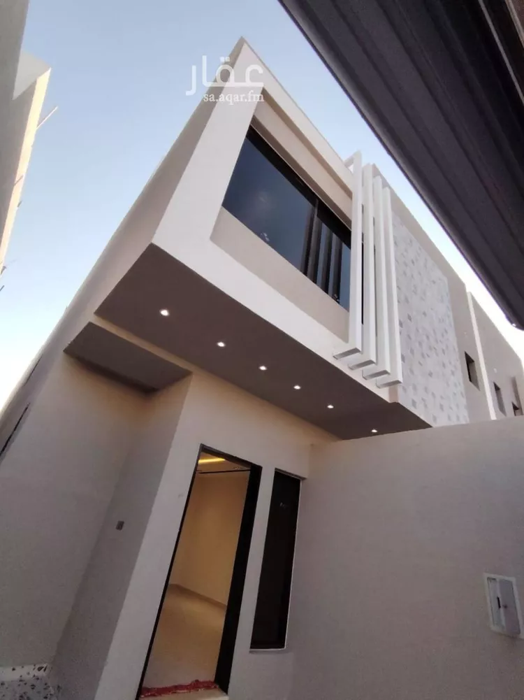 دور للبيع في شارع ريس, حي بدر, مدينة الرياض, منطقة الرياض صورة 2